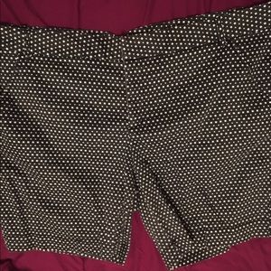 Size 26 black and white shorts